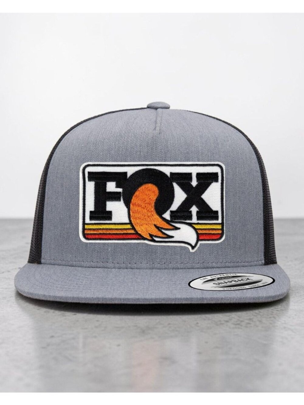 Fox Racing YP Classics 6006 Flat Bill Trucker Mesh Back Snapback grey/black